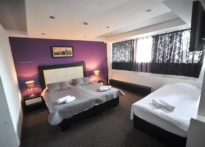 Rose 3* فرانيي